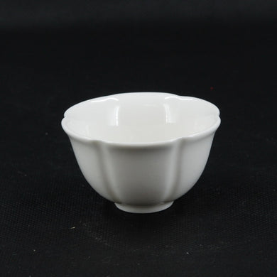 Porcelain White Color Flower Shape Tea Cup