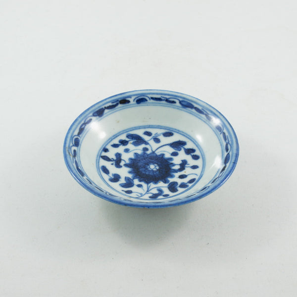 Antique Chinese Porcelain Blue and White Flower Saucer
