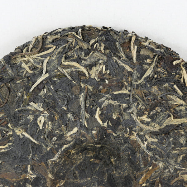 Fu Ding Premium White Peony (Mu Dan Wang) 牡丹王 Aged White Tea Cake, Year 2014
