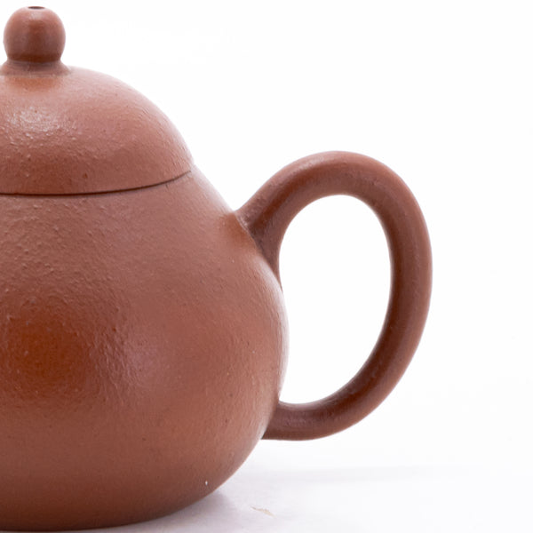 Yixing 1980's Zhuni Lipi Pear Shape Chinese Teapot