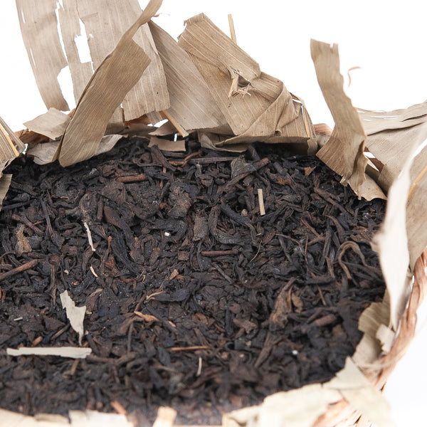 2002 Hong Ye Liu An Basket Aged Tea