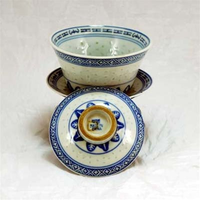 1970s Blue and White Porcelain "Rice Grain Pattern" Hand-Painted Gaiwan
