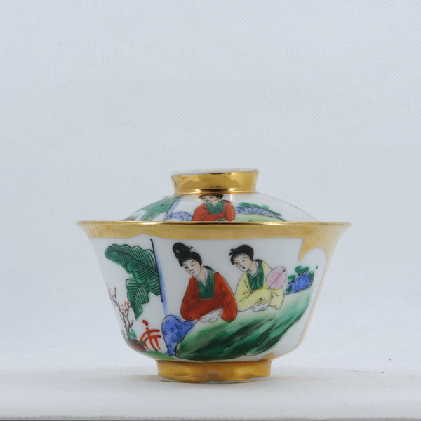 Antique Famille-Rose Porcelain Beauty Design Hand-Painted Gaiwan